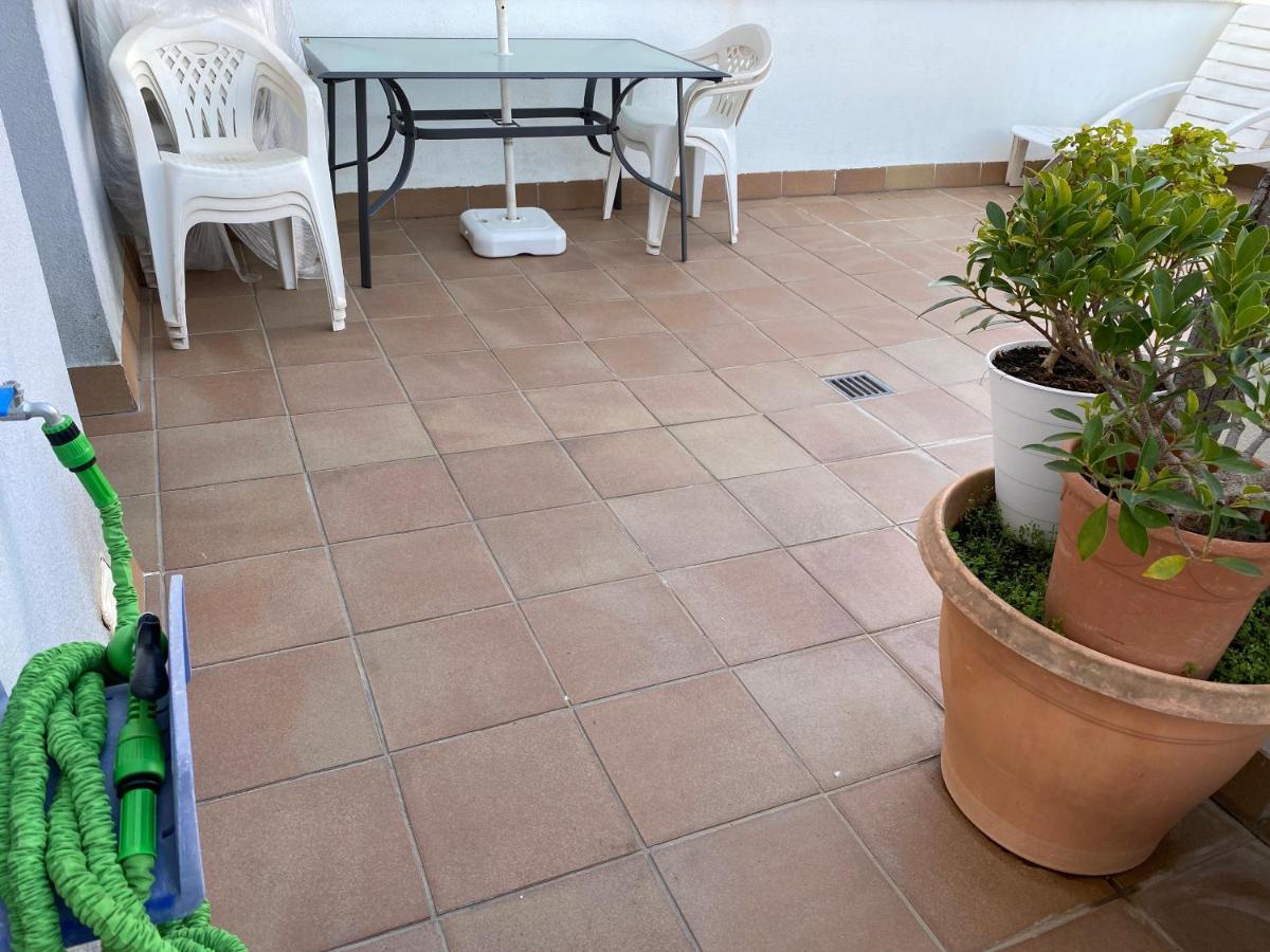 House On The Beach Calafell Bagian luar foto
