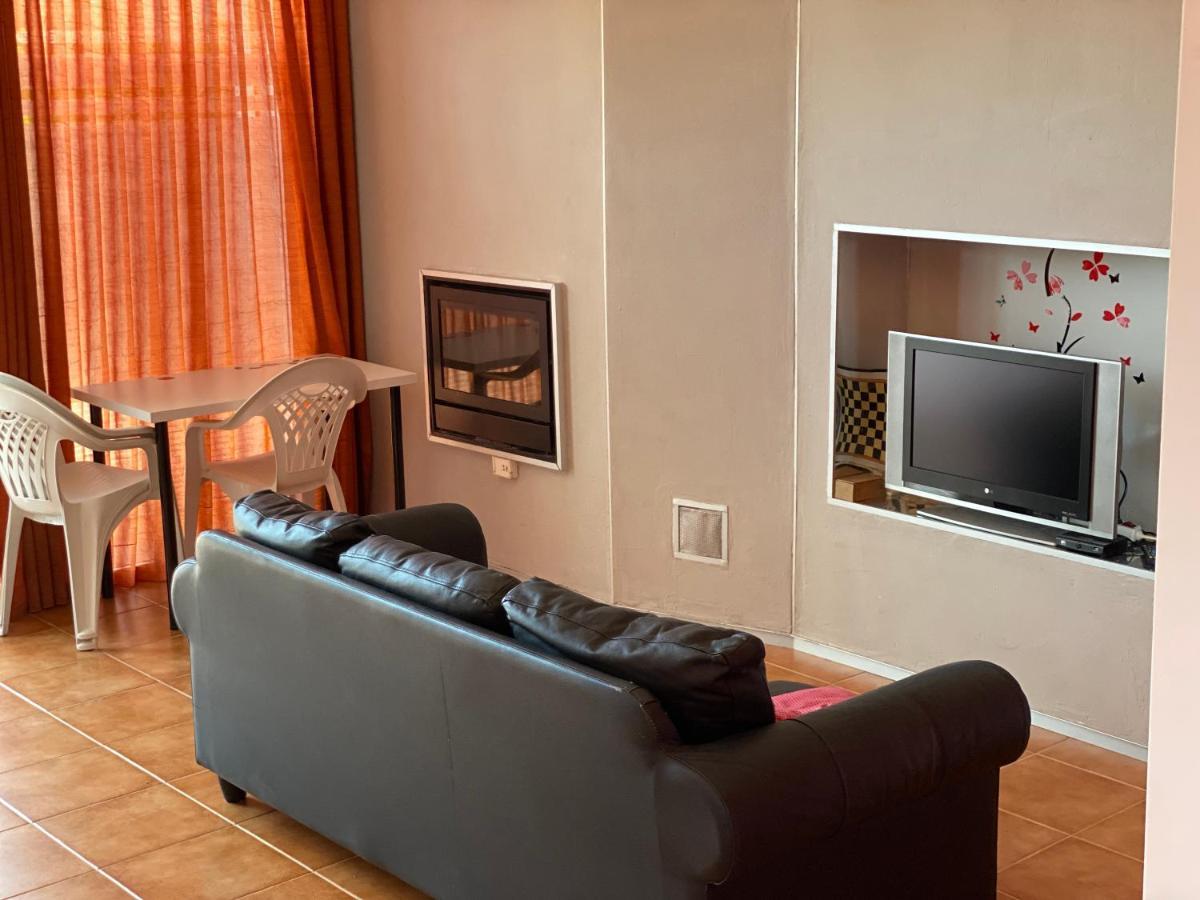 House On The Beach Calafell Bagian luar foto